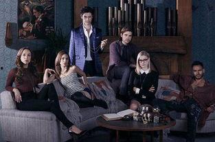 热门美剧 搞笑,揭秘热门美剧中的爆笑瞬间